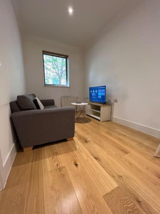 Cozy Modern Apartment In Croydon Central Kültér fotó
