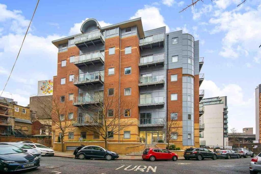 Cozy Modern Apartment In Croydon Central Kültér fotó
