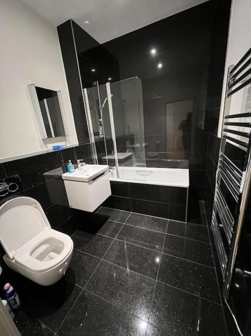 Cozy Modern Apartment In Croydon Central Kültér fotó