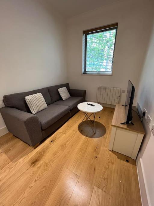 Cozy Modern Apartment In Croydon Central Kültér fotó